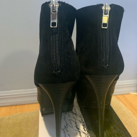 NWT Heeled Ankle Booties - Picture 3 of 5